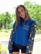 Load image into Gallery viewer, University of Michigan Pattern Crewneck