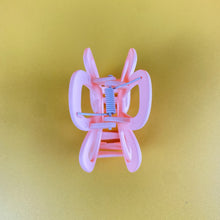 Load image into Gallery viewer, Floral Cut-Out Hair Claw