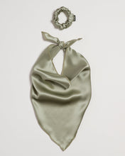 Load image into Gallery viewer, Mint Julep - Convertible Scrunchie Tie