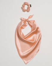 Load image into Gallery viewer, Sweet Jane - Convertible Scrunchie Tie
