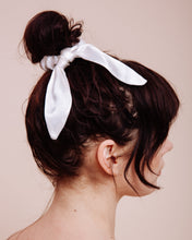 Load image into Gallery viewer, White Coyote - Scrunchie Tie