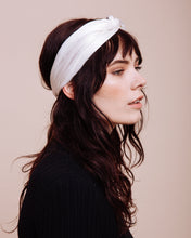 Load image into Gallery viewer, White Coyote - Headwrap