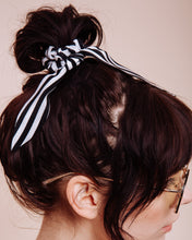 Load image into Gallery viewer, The Townes - Scrunchie Tie