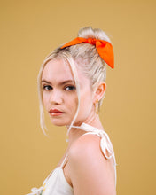Load image into Gallery viewer, Poppy - Scrunchie Tie