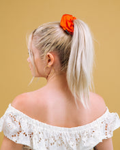 Load image into Gallery viewer, Poppy - Scrunchie