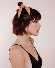 Load image into Gallery viewer, Little Queenie - Scrunchie Tie