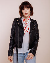 Load image into Gallery viewer, Chatterbox - Scarf Tie
