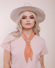 Load image into Gallery viewer, Little Queenie - Scarf Tie