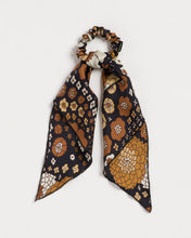 Load image into Gallery viewer, California Dreamin' - Convertible Scrunchie Tie