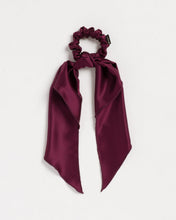 Load image into Gallery viewer, Prudence - Convertible Scrunchie Tie