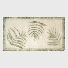 Load image into Gallery viewer, Straw frond table runner