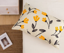 Load image into Gallery viewer, DaDa Bedding Yellow Fleur Golden Orange Floral Ivory Fitted &amp; Flat Bed Sheets Set (18112)
