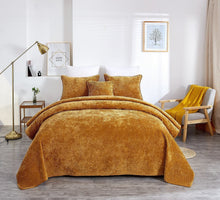 Load image into Gallery viewer, Tache Plush Dreams Melted Gold Waves Velvet Quilt Set (JHW-852Y)