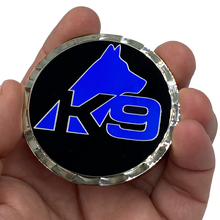 Load image into Gallery viewer, E-009 K9 Police Thin Blue Line Challenge Coin Fist Paw Bump