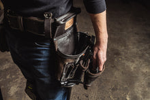 Load image into Gallery viewer, AWP L-903-1 TrapJaw Oil Tanned Leather Tool Rig