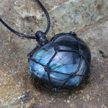 Load image into Gallery viewer, Magic &amp; Mystery Heart Of Dragon Necklace