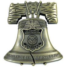 Load image into Gallery viewer, BL12-017 CBP Field Operations Philly Liberty Bell Philadelphia Field Office Challenge Coin