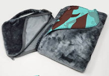 Load image into Gallery viewer, Chocolate Labrador Retriever Soft Travel Blanket with Bag