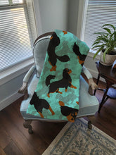 Load image into Gallery viewer, Black and Tan Cavalier King Charles Spaniel Quilted Blanket 50x60