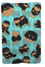 Load image into Gallery viewer, Black and Tan Pomeranian Soft Travel Blanket with Bag