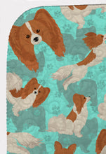 Load image into Gallery viewer, Red and White Papillon Quilted Blanket 50x60