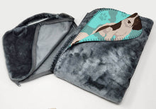 Load image into Gallery viewer, Liver English Springer Spaniel Soft Travel Blanket with Bag