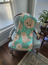 Load image into Gallery viewer, White Pomeranian Quilted Blanket 50x60