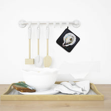 Load image into Gallery viewer, Oyster Eye Five Pot Holders - Set of 2 Decorative Kitchen Helpers | Made in the USA MW1327PTHD