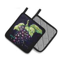Load image into Gallery viewer, Martin's Grapes Pot Holders - Set of 2 Decorative Kitchen Helpers | Made in the USA MW1362PTHD