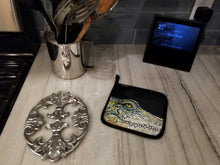 Load image into Gallery viewer, Bite Me Alligator Pot Holders - Set of 2 Decorative Kitchen Helpers | Made in the USA