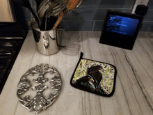 Load image into Gallery viewer, Crows Matt and Chester Pot Holders - Set of 2 Decorative Kitchen Helpers | Made in the USA