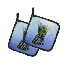 Load image into Gallery viewer, Fresh Bunch Asparagus Pot Holders - Set of 2 Decorative Kitchen Helpers | Made in the USA