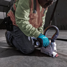 Load image into Gallery viewer, Makita GAG14M1 40V max XGT® Brushless Cordless 4‑1/2” / 6" Paddle Switch Angle Grinder Kit, with Electric Brake (4.0Ah)