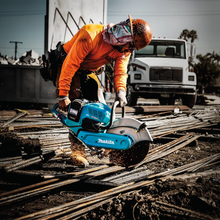Load image into Gallery viewer, Makita GEC01PL4 80V max (40V max X2) XGT® Brushless 14" Power Cutter Kit with 4 Batteries, AFT®, Electric Brake (8.0Ah)