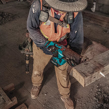 Load image into Gallery viewer, Makita GRJ02M1 40V max XGT® Brushless Cordless AVT® Orbital Recipro Saw Kit (4.0Ah)