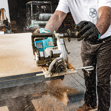 Load image into Gallery viewer, Makita GSR02M1 40V max XGT® Brushless Cordless Rear Handle 10‑1/4" Circular Saw Kit, AWS® Capable (4.0Ah)