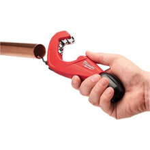 Load image into Gallery viewer, Milwaukee 48-22-4252 1-1/2" Constant Swing Copper Tubing Cutter