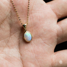 Load image into Gallery viewer, Oval Shaped Australian Solid Opal Necklace 14k Yellow Gold