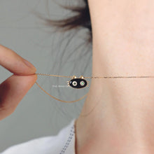 Load image into Gallery viewer, Mystic Black Cat Necklace in 18K Gold with Tsavorite Diamond Eyes
