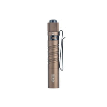 Load image into Gallery viewer, OLIGHT I3TDT1 i3T EOS Small Flashlight - Desert Tan
