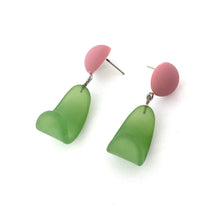 Load image into Gallery viewer, Petal Drop Earrings