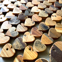 Load image into Gallery viewer, Reclaimed Pallet Wood Hearts