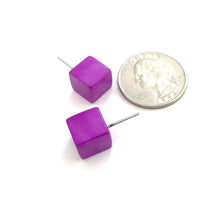Load image into Gallery viewer, Violet Midi Cube Stud Earrings
