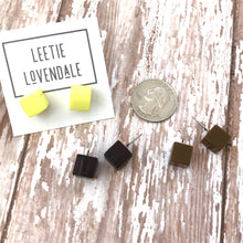 Load image into Gallery viewer, Mocha Brown Midi Cube Stud Earrings