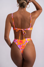 Load image into Gallery viewer, Hibiscus Isola Top