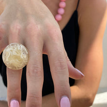 Load image into Gallery viewer, Cream White Marbled Vintage Lucite Silver Cocktail Ring