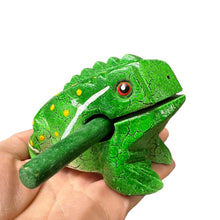 Load image into Gallery viewer, 3" Medium Green Leaf Musical Percussion Frog