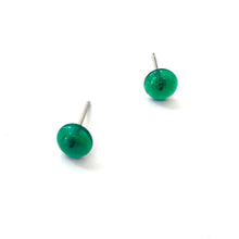 Load image into Gallery viewer, Emerald Green Marbled Small Retro Button Stud Earrings