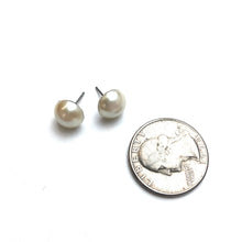 Load image into Gallery viewer, Cream Pearl Mini Retro Button Stud Earrings