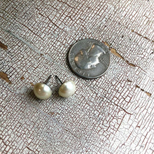 Load image into Gallery viewer, Cream Pearl Mini Retro Button Stud Earrings